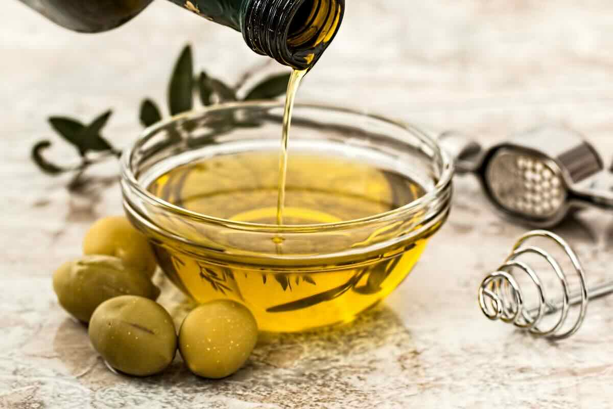 Olio d'oliva: l'errore che commettiamo tutti