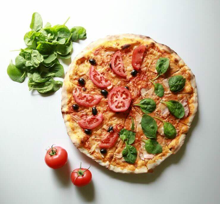 Pizza in casa: il segreto per farla bene