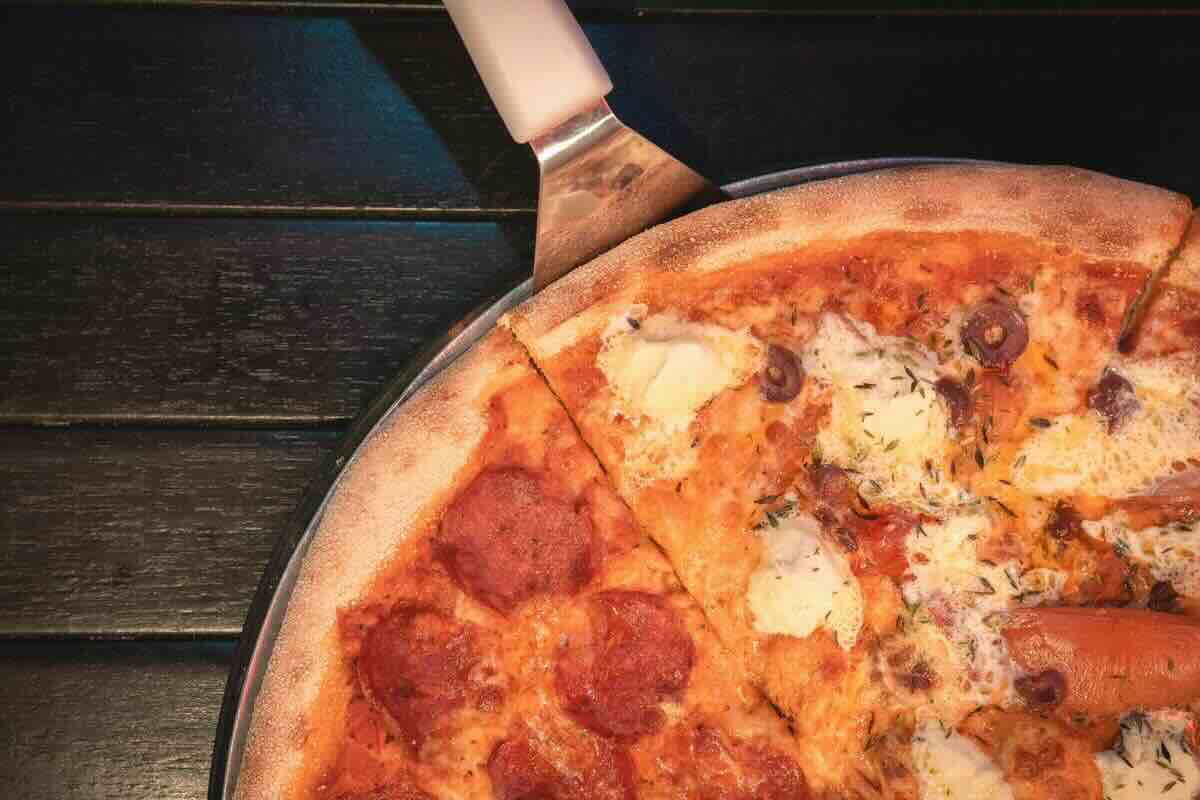 Pizza in casa: buona come quella di Napoli